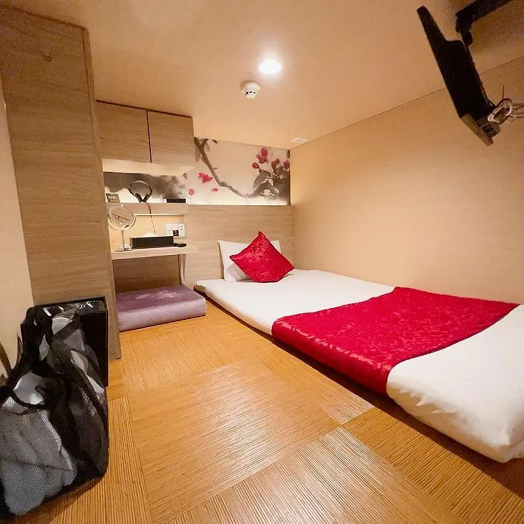 Hotel Cargo Shinsaibashi Osaka Hotel a capsule