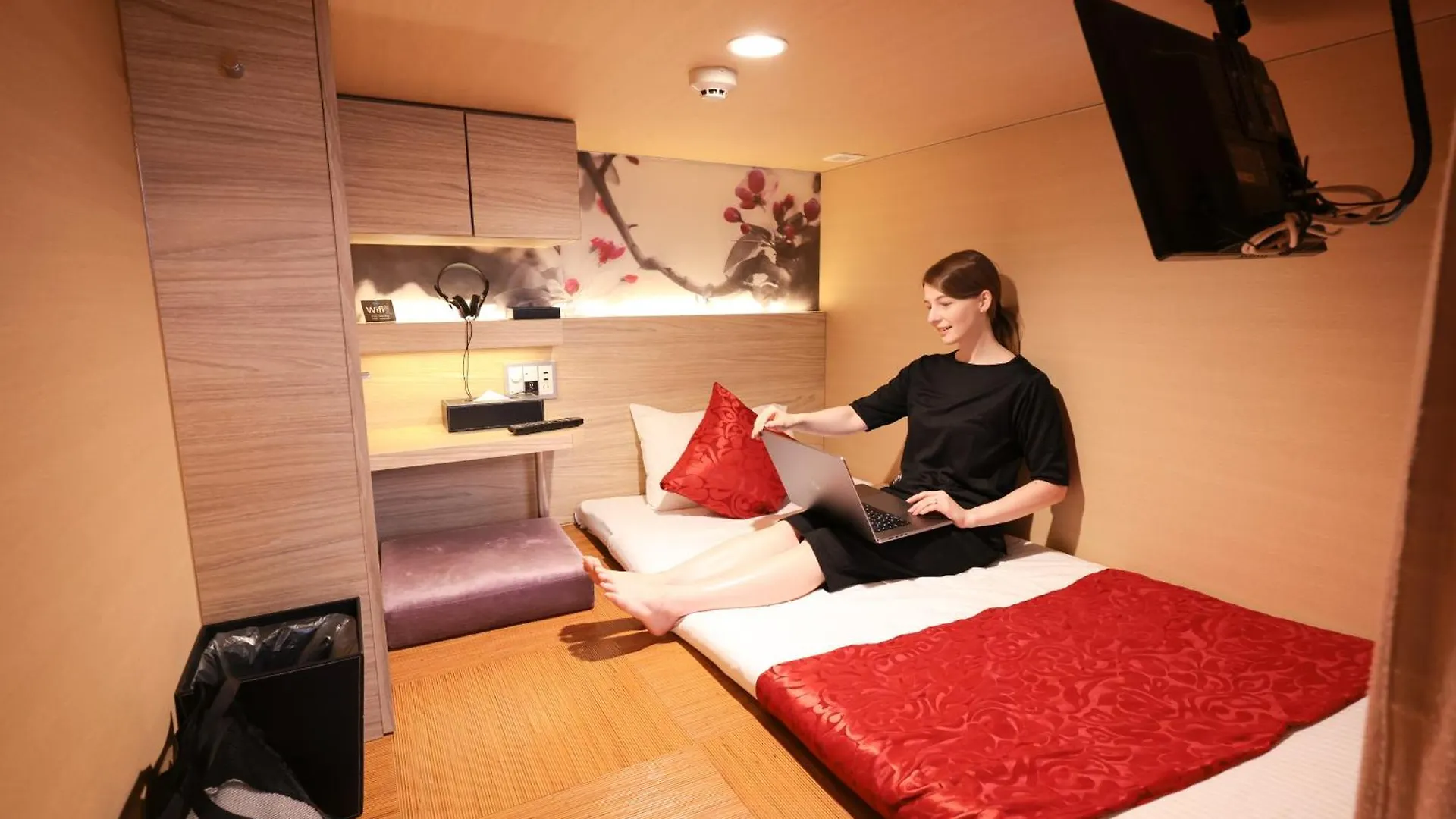 Hotel Cargo Shinsaibashi Osaka 3*,  Japón