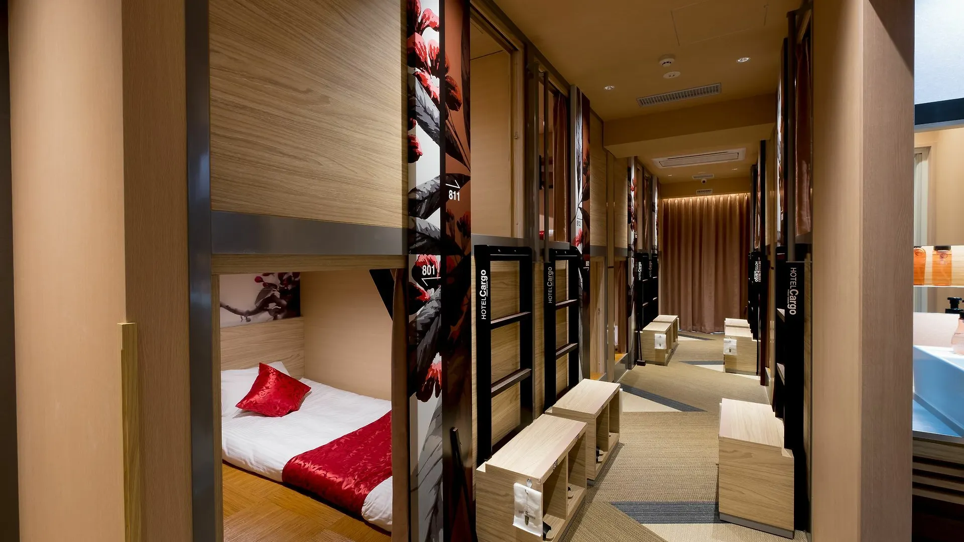 Hotel Cargo Shinsaibashi Osaka 3*,